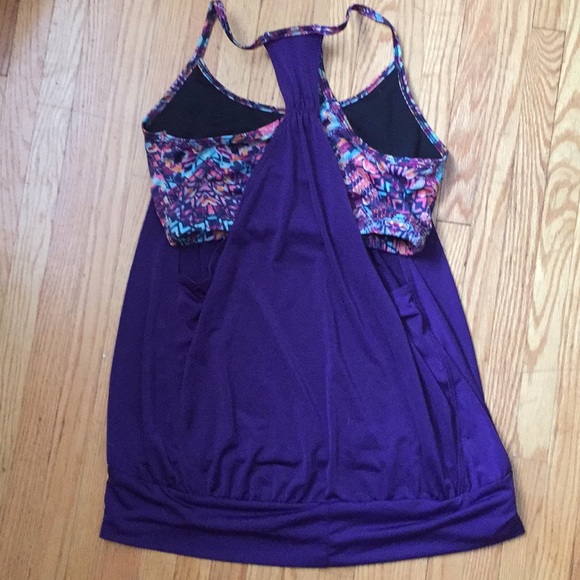 Yoga top - Picture 1 of 3